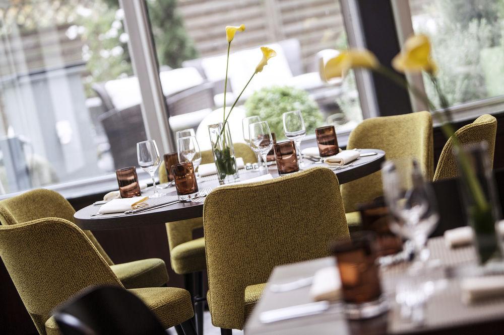 Renaissance Duesseldorf Hotel Екстер'єр фото